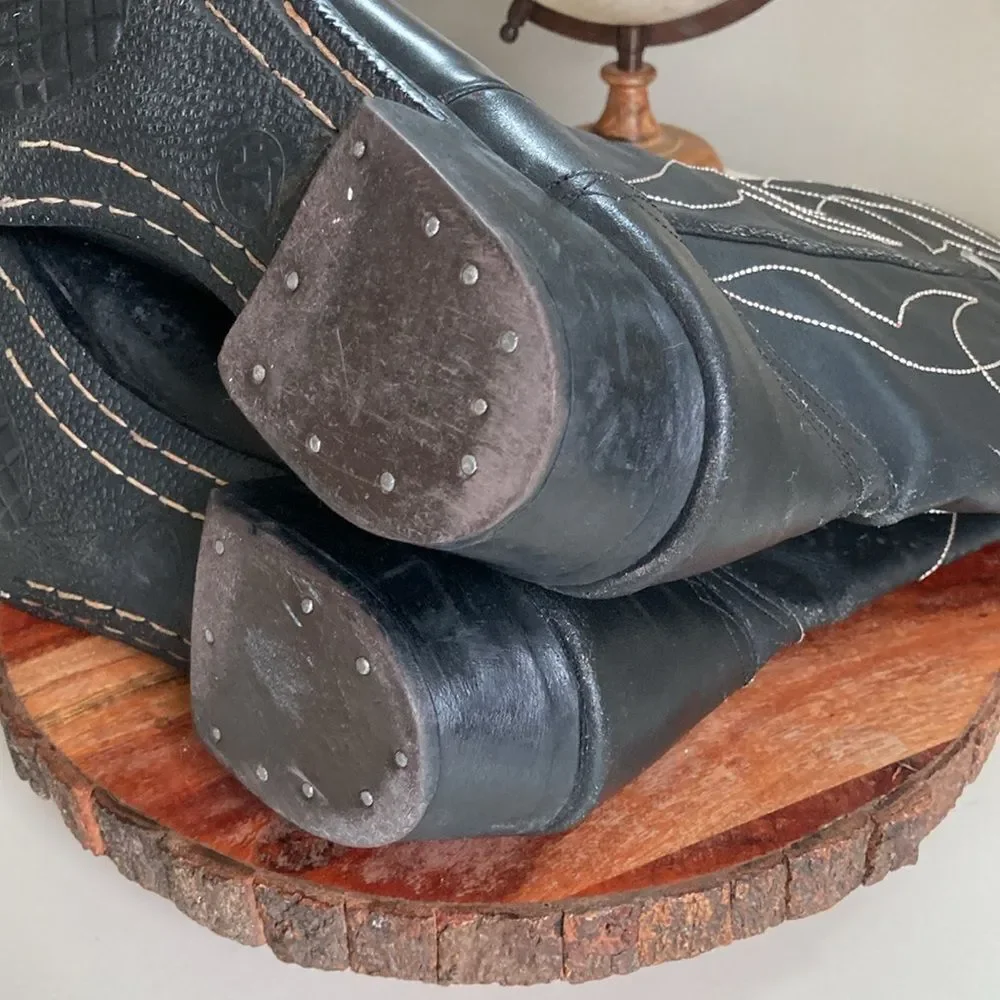 BOSTONIAN 12 Black Leather Boots